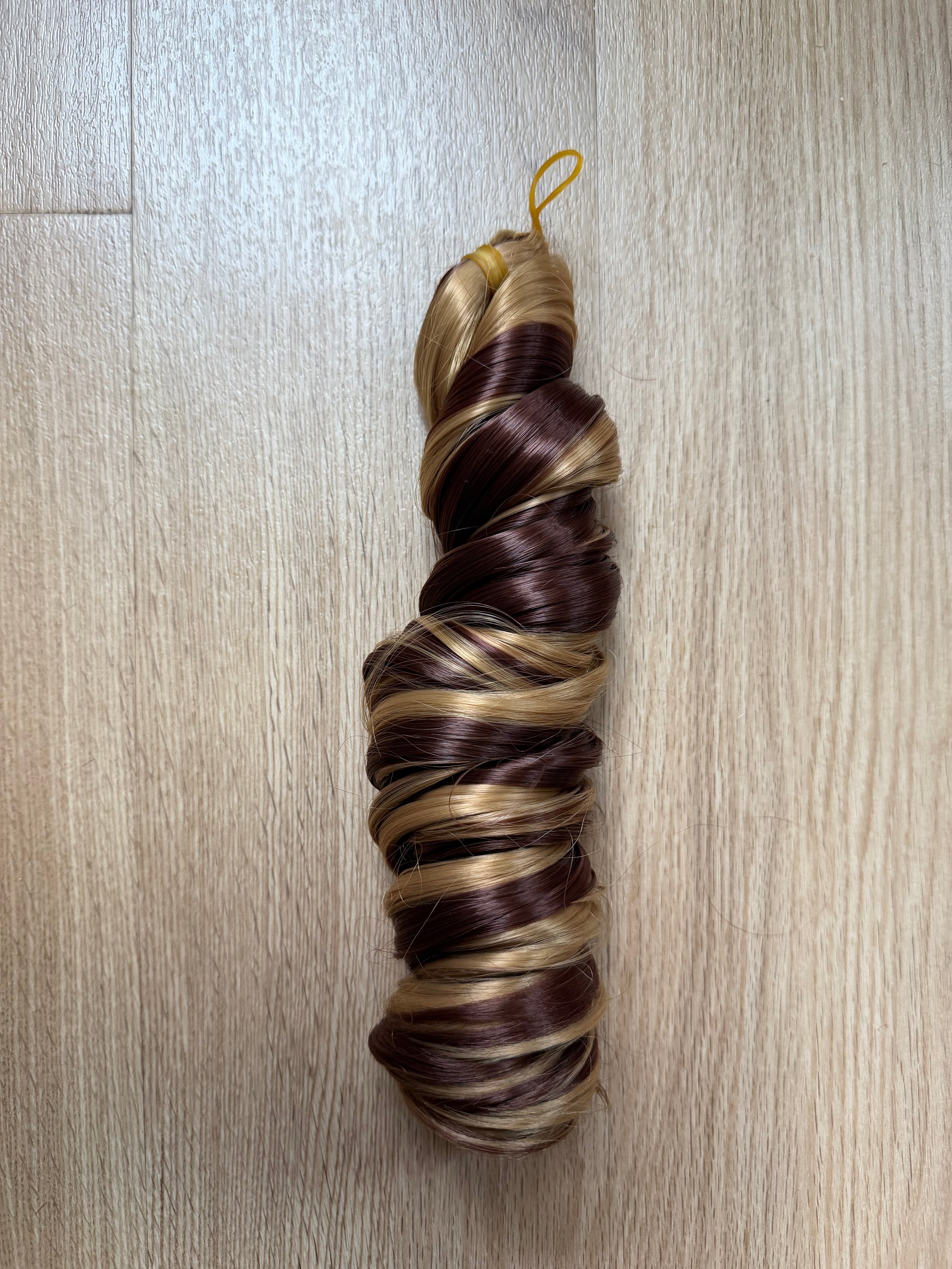 ALL COLOURS FRENCH CURLS 24’
